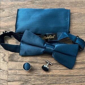 Bow Tie, Cuff Links, Pocket Square Set Blue Teal - Never Worn